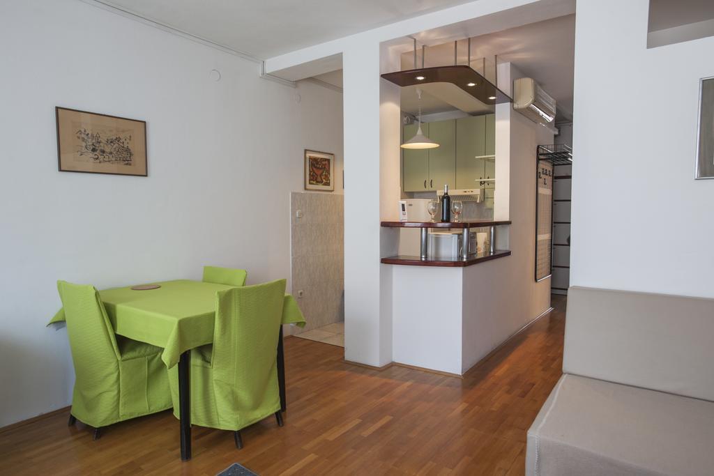Apartment Fleger Zagreb Zimmer foto
